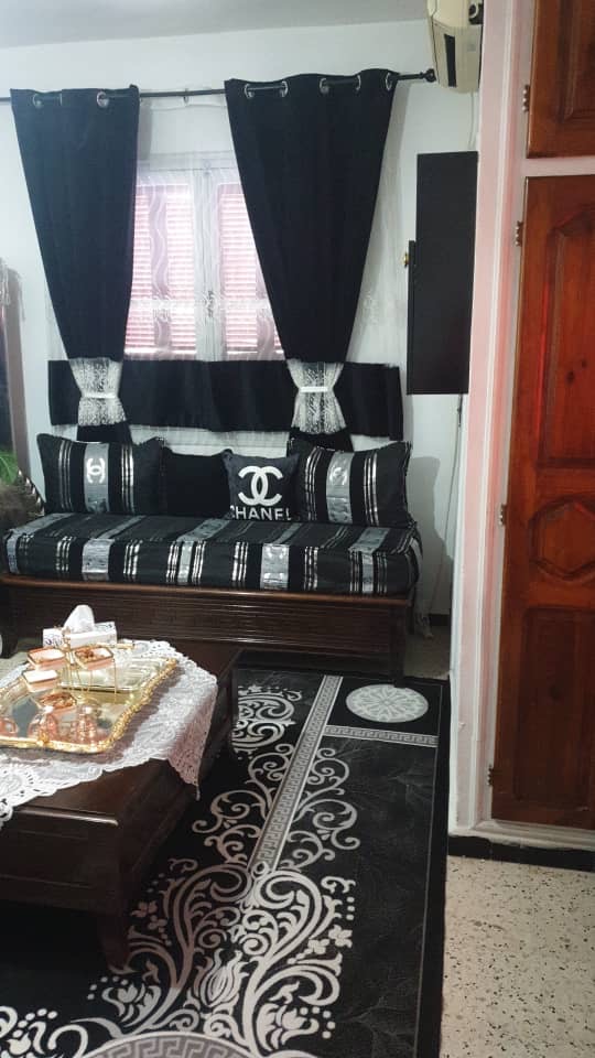 Annaba Annaba Vente Appart. 1 pice F2 trs bien fini avec act et livret foncier
